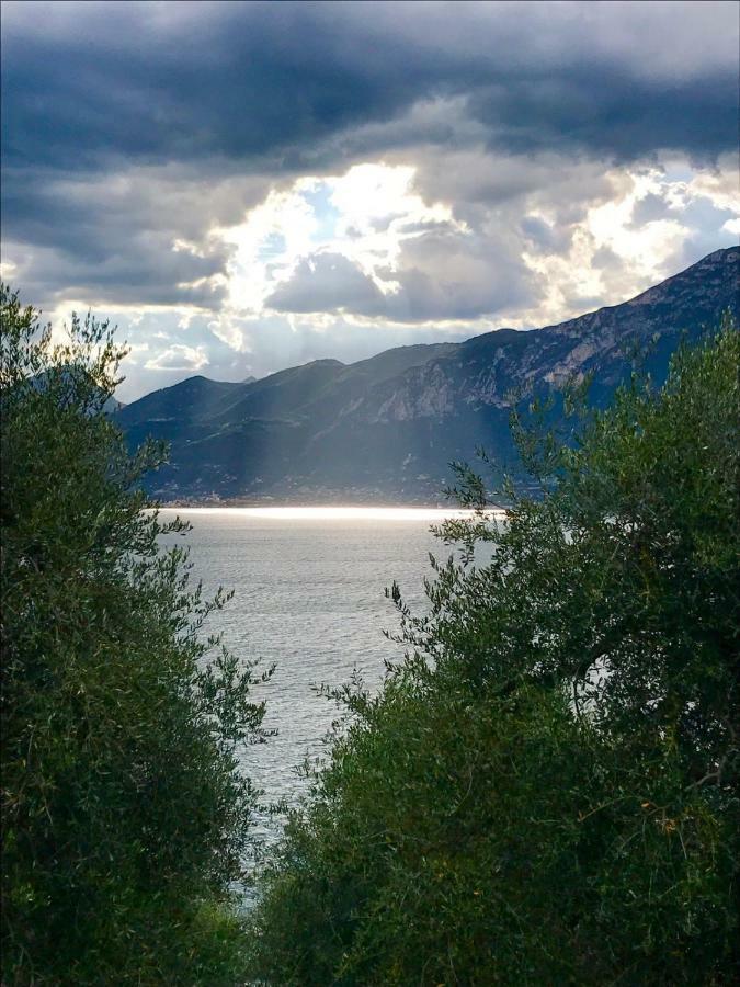 Appartamento Anna Brenzone sul Garda Kültér fotó